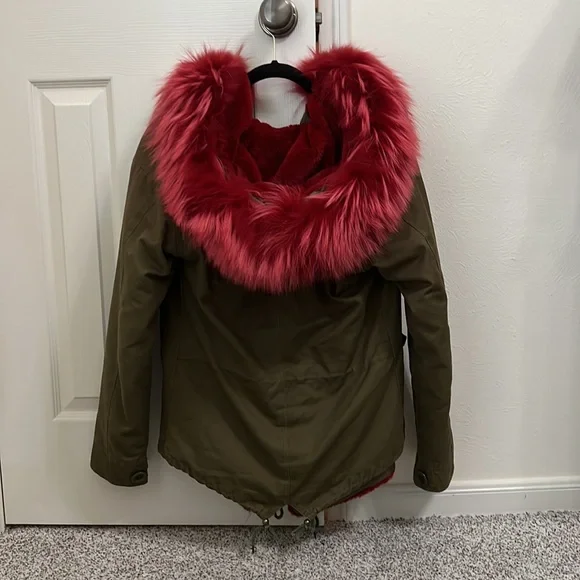 Very Good pre owned condition Yves Salomon look alike winter coat approx size M